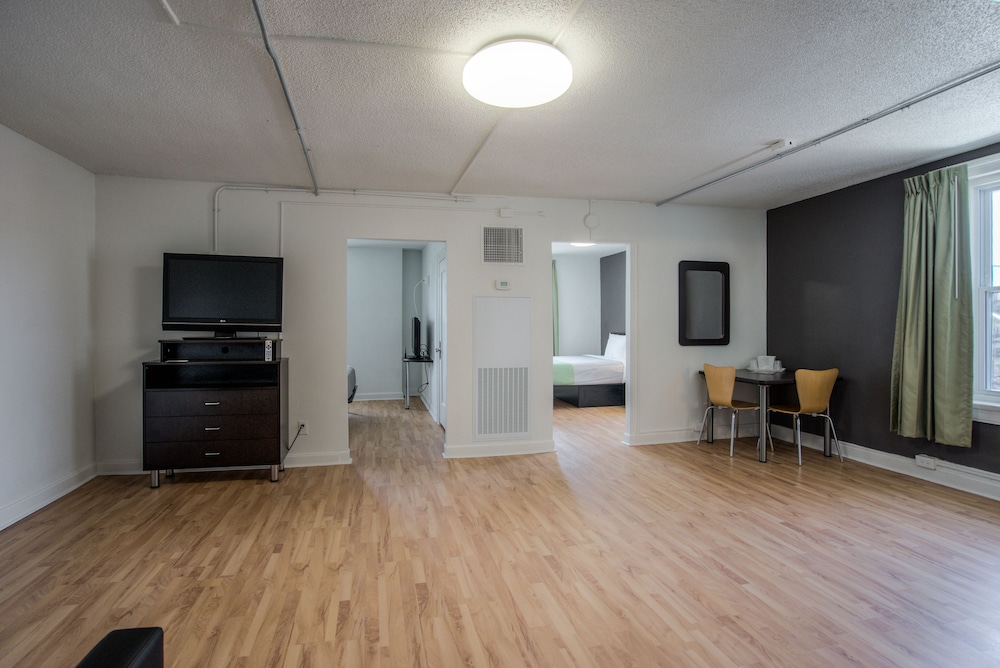 Quality Inn & Suites Kansas City Downtown 36/50