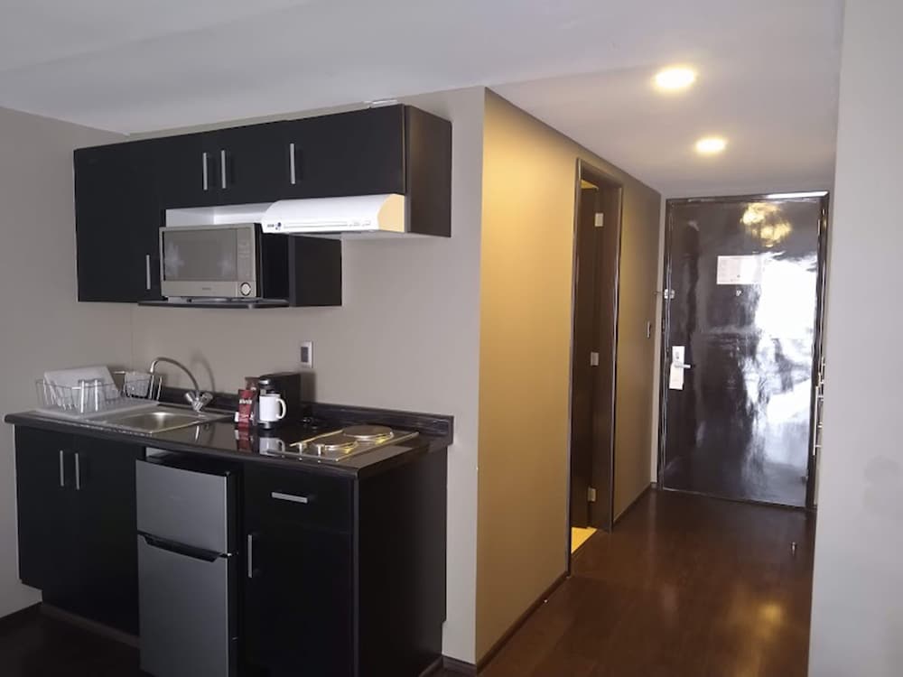 Elite 47 Hotel And Suites Ex Pia Suites 4/51