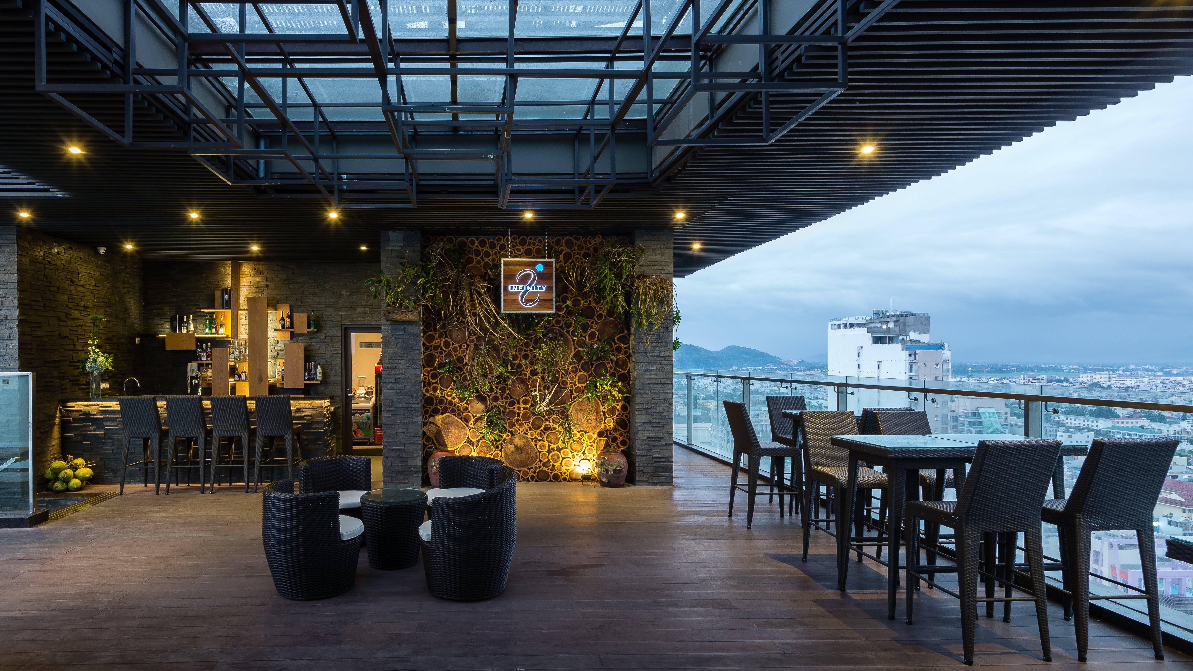 Alana Nha Trang Beach Hotel 77/83