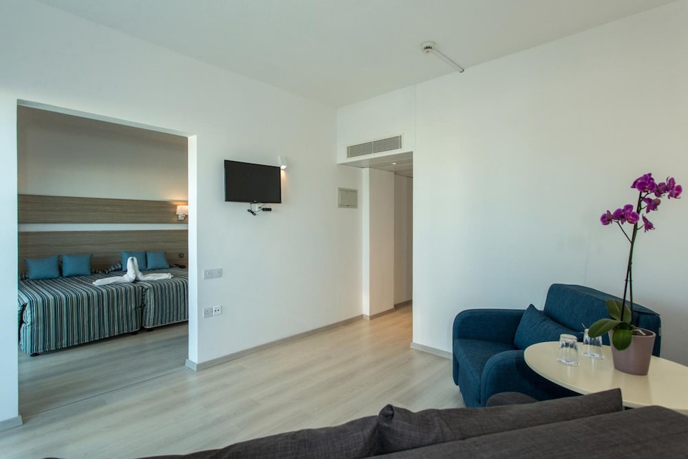 Kapetanios Bay Hotel 27/49