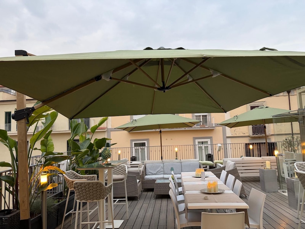 Sorrento City Hotel 64/76