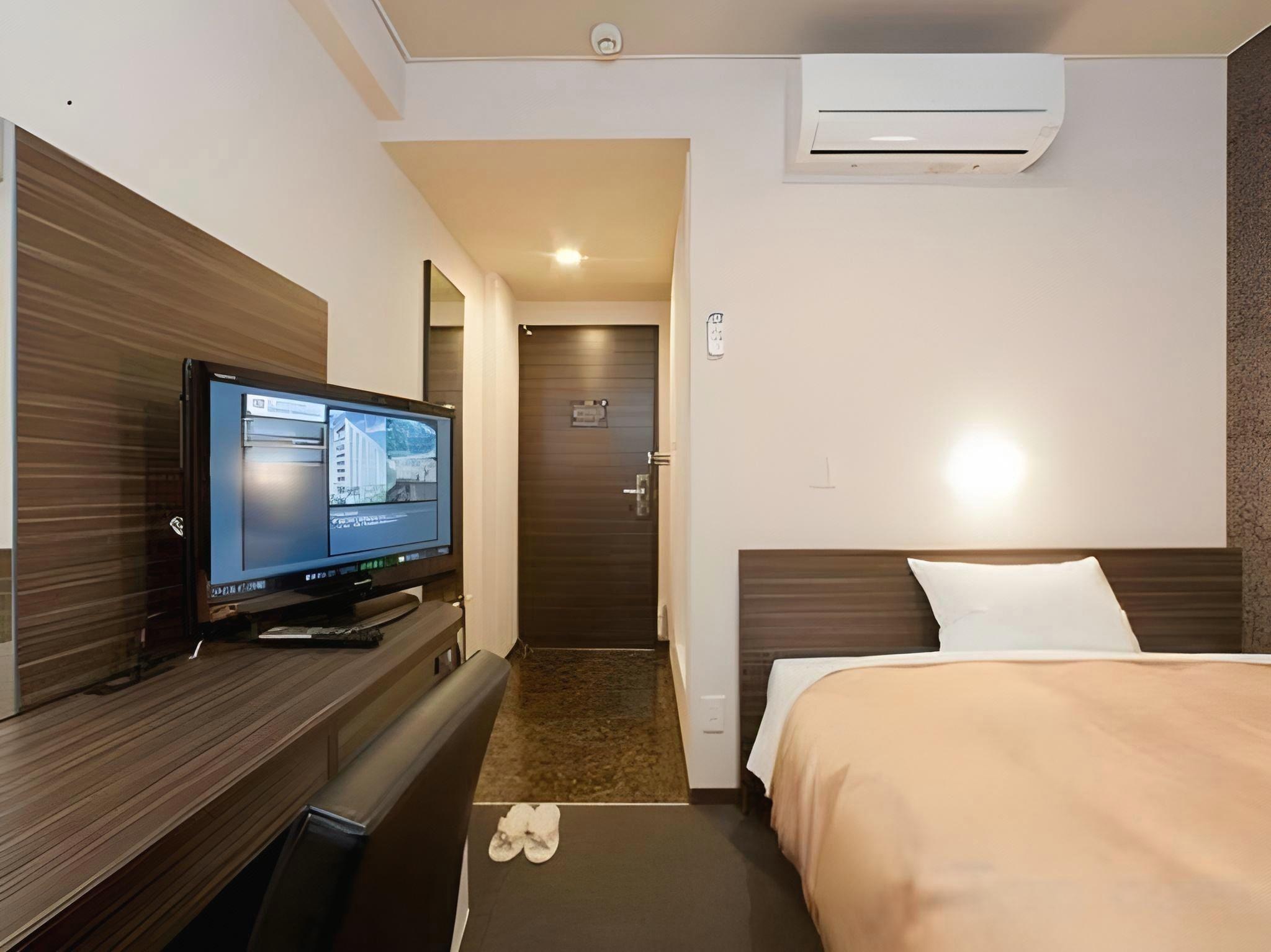 Smile Hotel Kokura 25/50