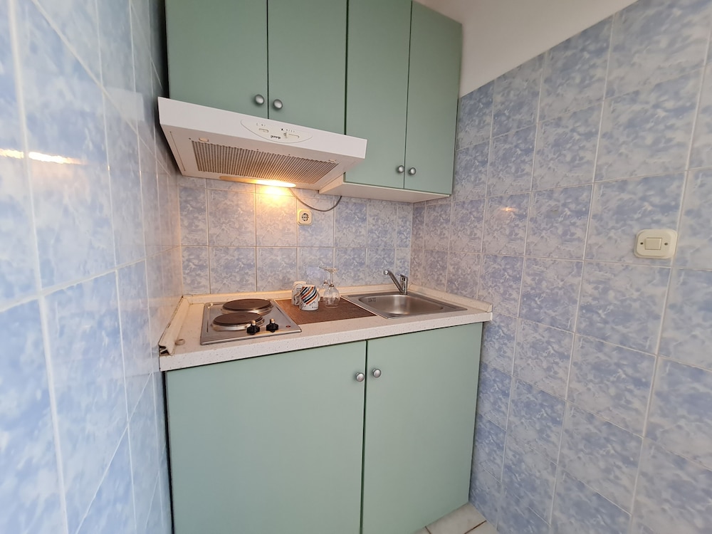 APARTMENTS ROOMS PORAT 3/47