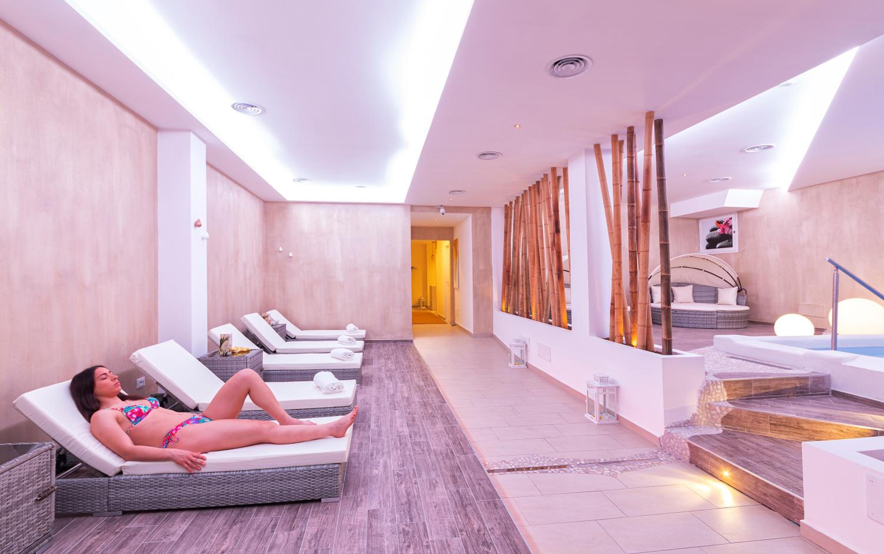 Hotel Santa Lucia 37/56