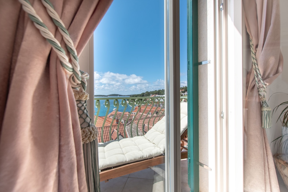 HOTEL PARK HVAR 36/76