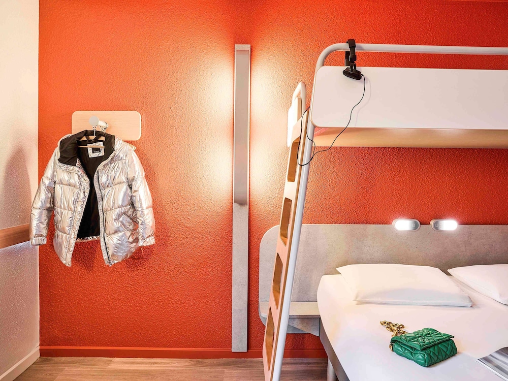 Ibis Budget Lille Centre 71/72