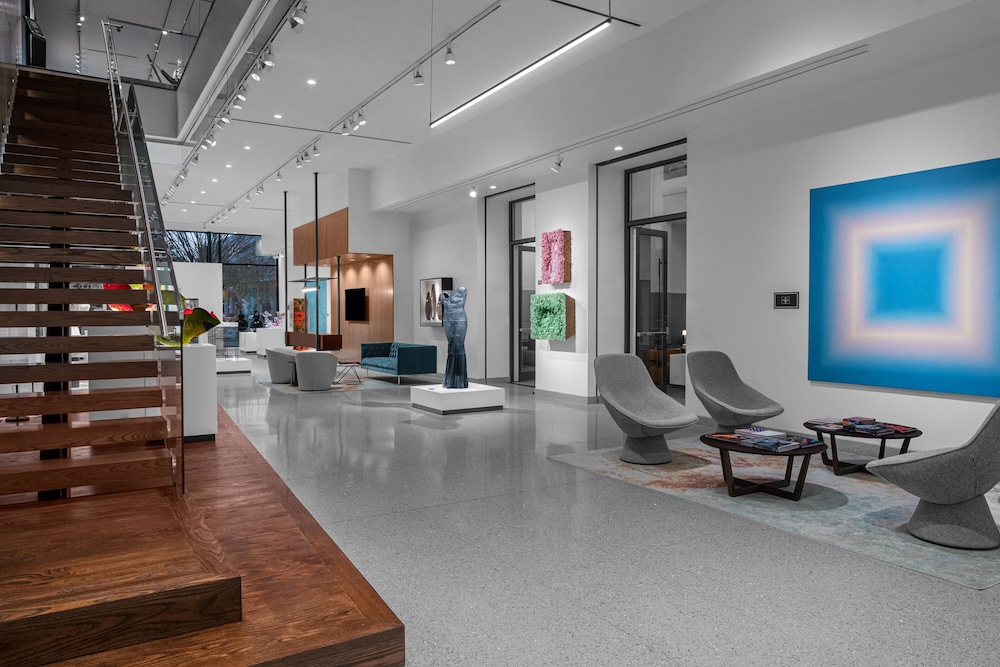 Glass Light Hotel & Gallery Autograph Collection 8/62