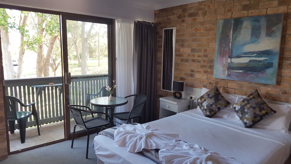Port Stephens Motor Lodge 16/45
