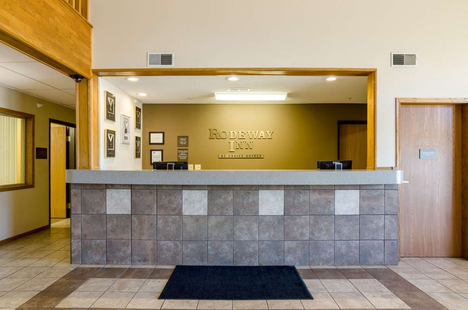 Rodeway Inn Ainsworth, NE 2/21
