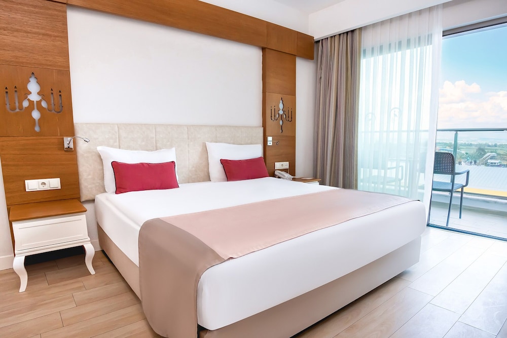 Port Nature Luxury Resort Hotel and Spa 18/63