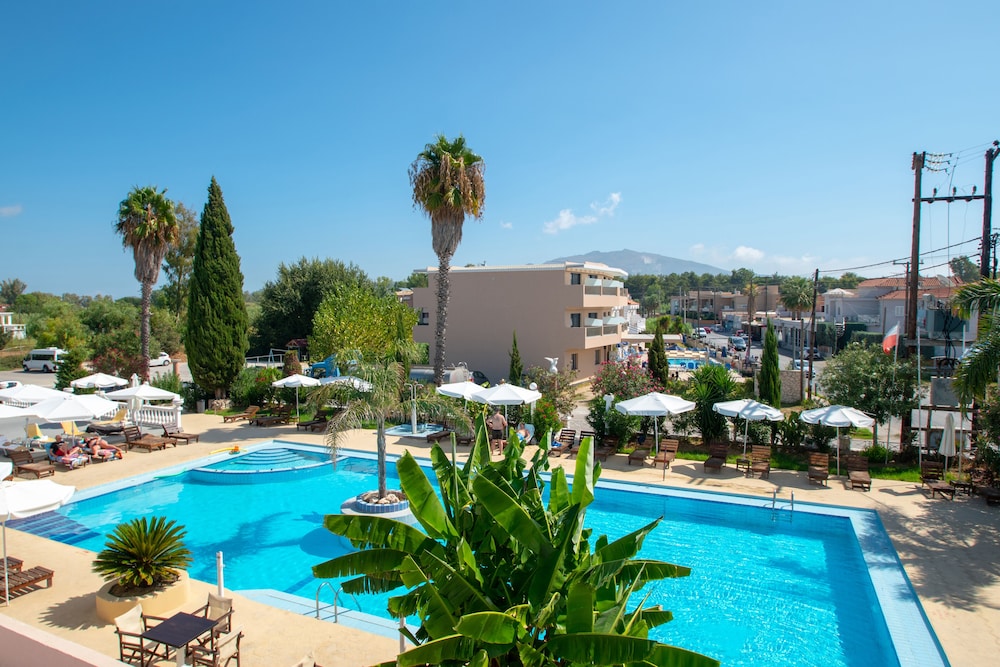 Ikaros Hotel 66/70