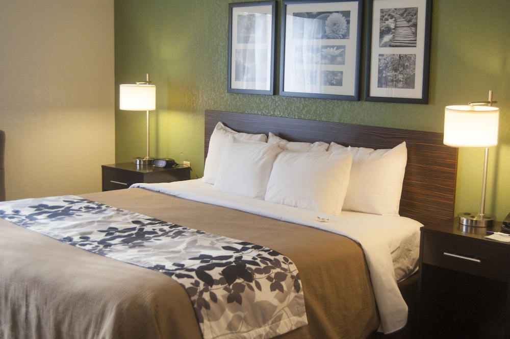 Sleep Inn Suites Buffalo Airport 27/63