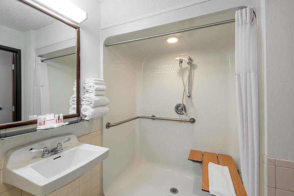 Sleep Inn & Suites - Oxford - University Area 22/44