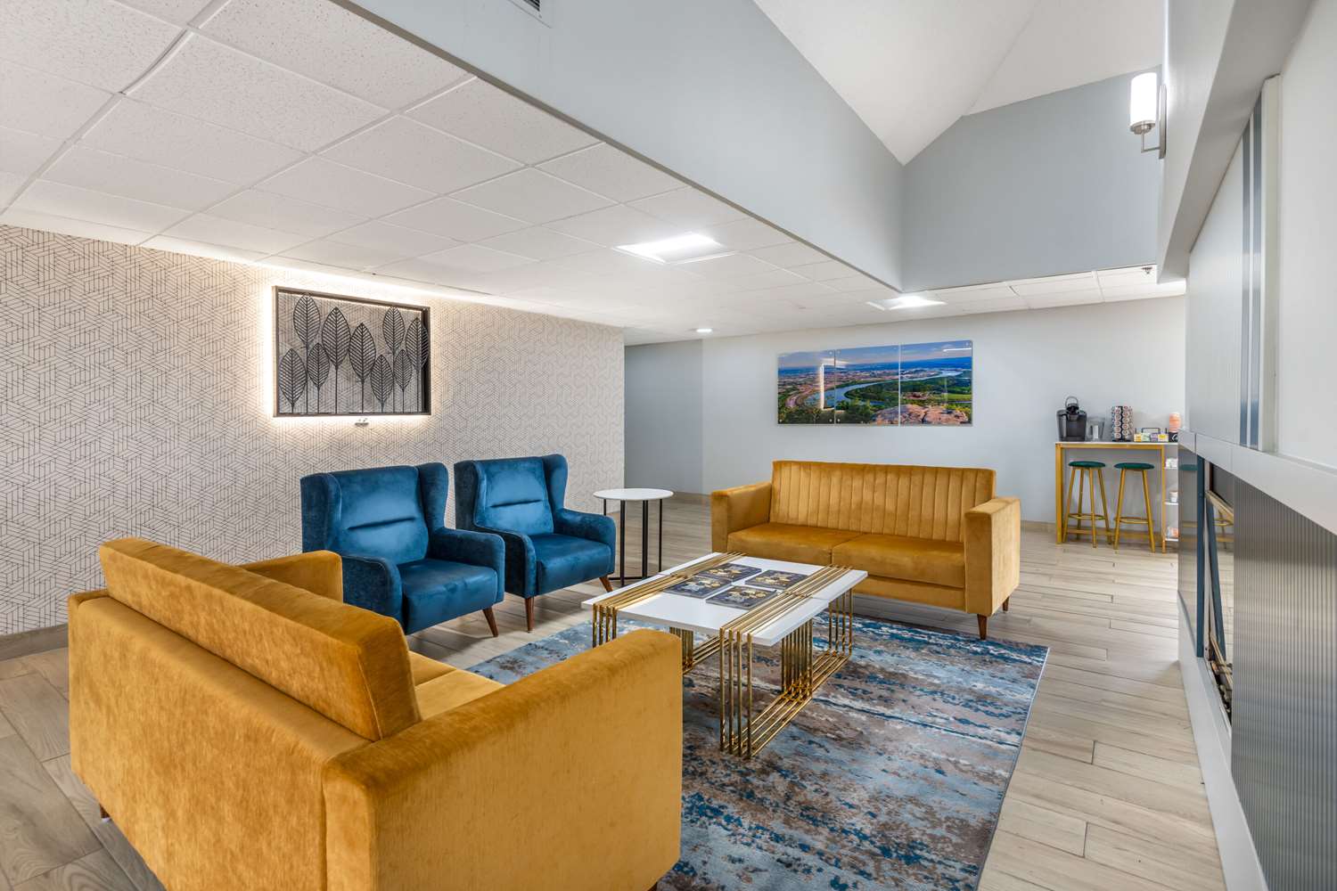Comfort Inn & Suites Chattanooga-East Ridge 8/19