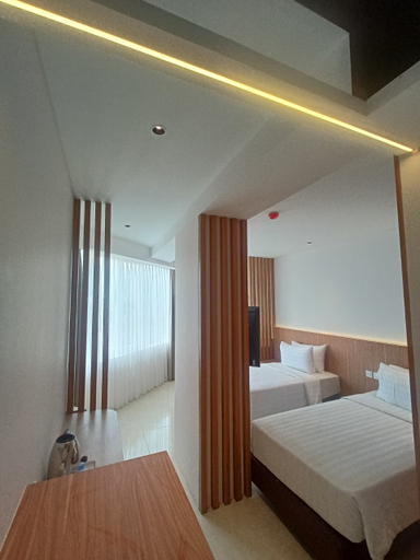 WYNS Hotel Bandung 3/10