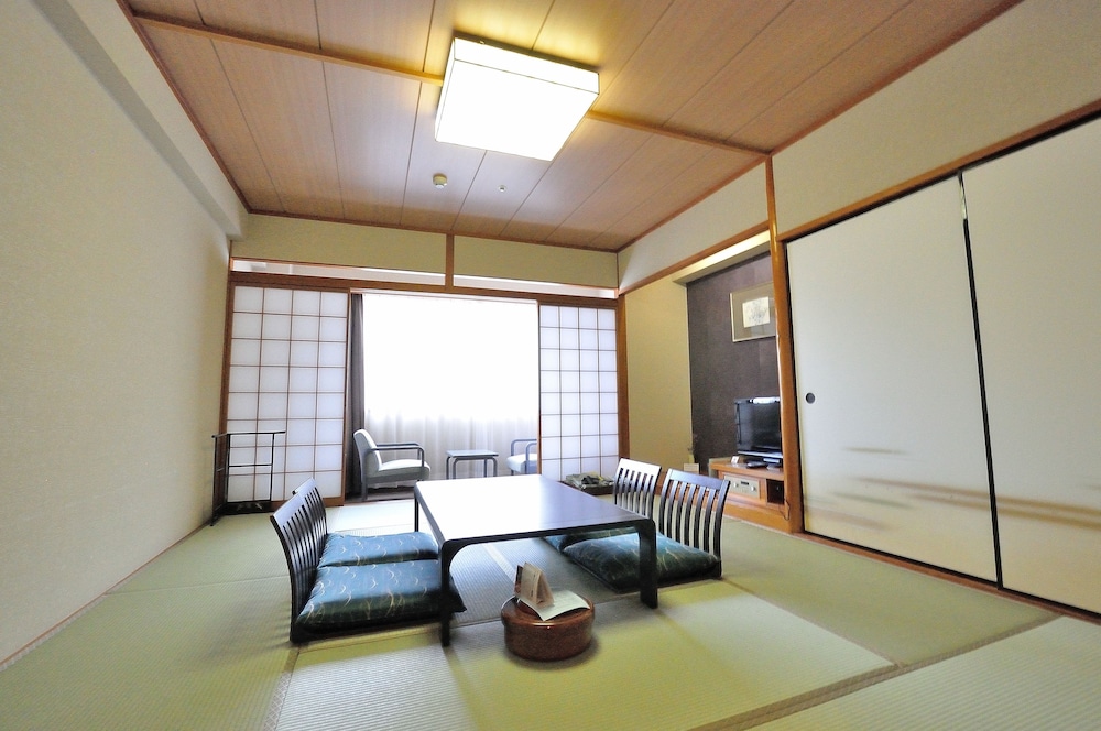 Tateyama Kokusai Hotel 38/61