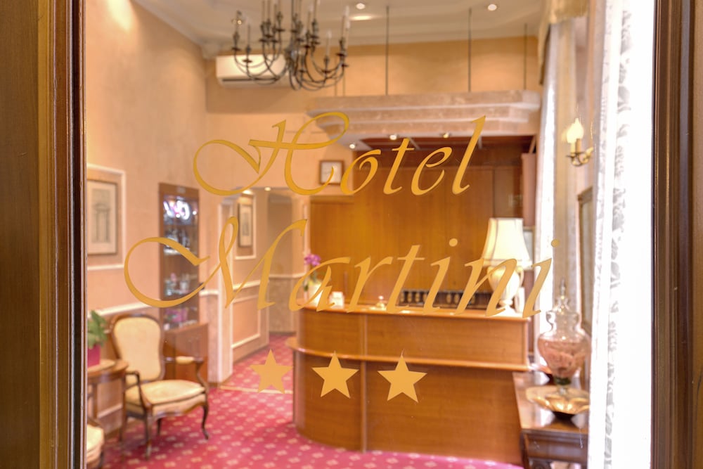 Hotel Martini 33/38