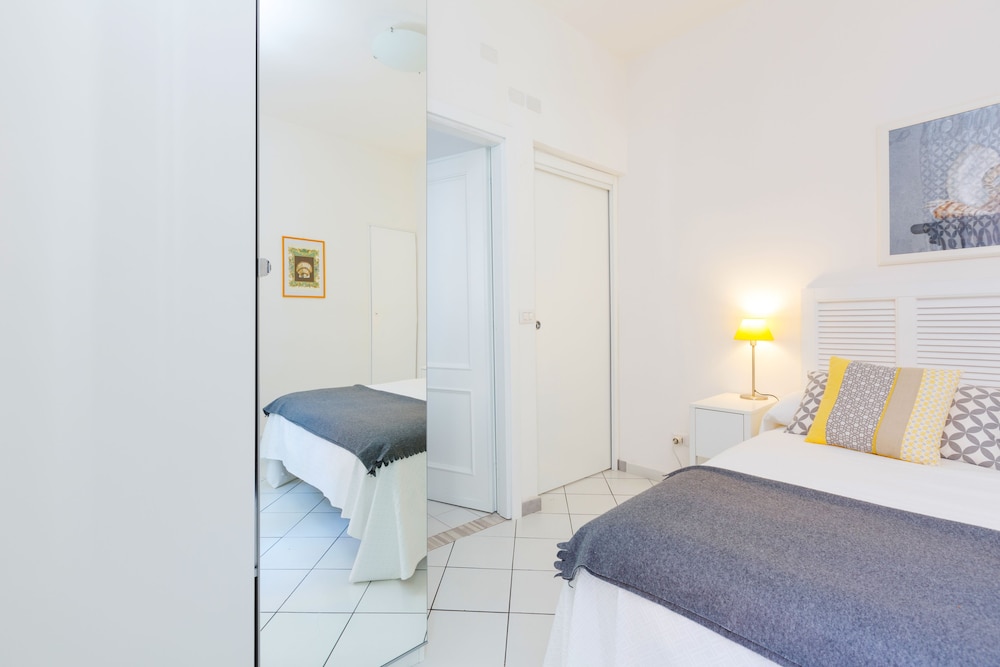 B&B Piazza Fratti 10/69