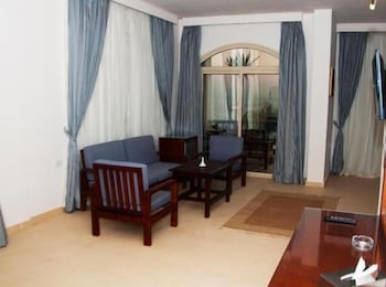 Elaria Hotel 45/68