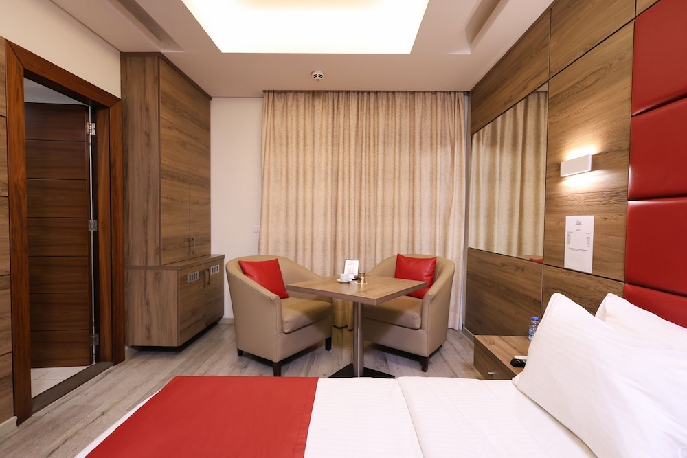 Ibiza hotel 14/50