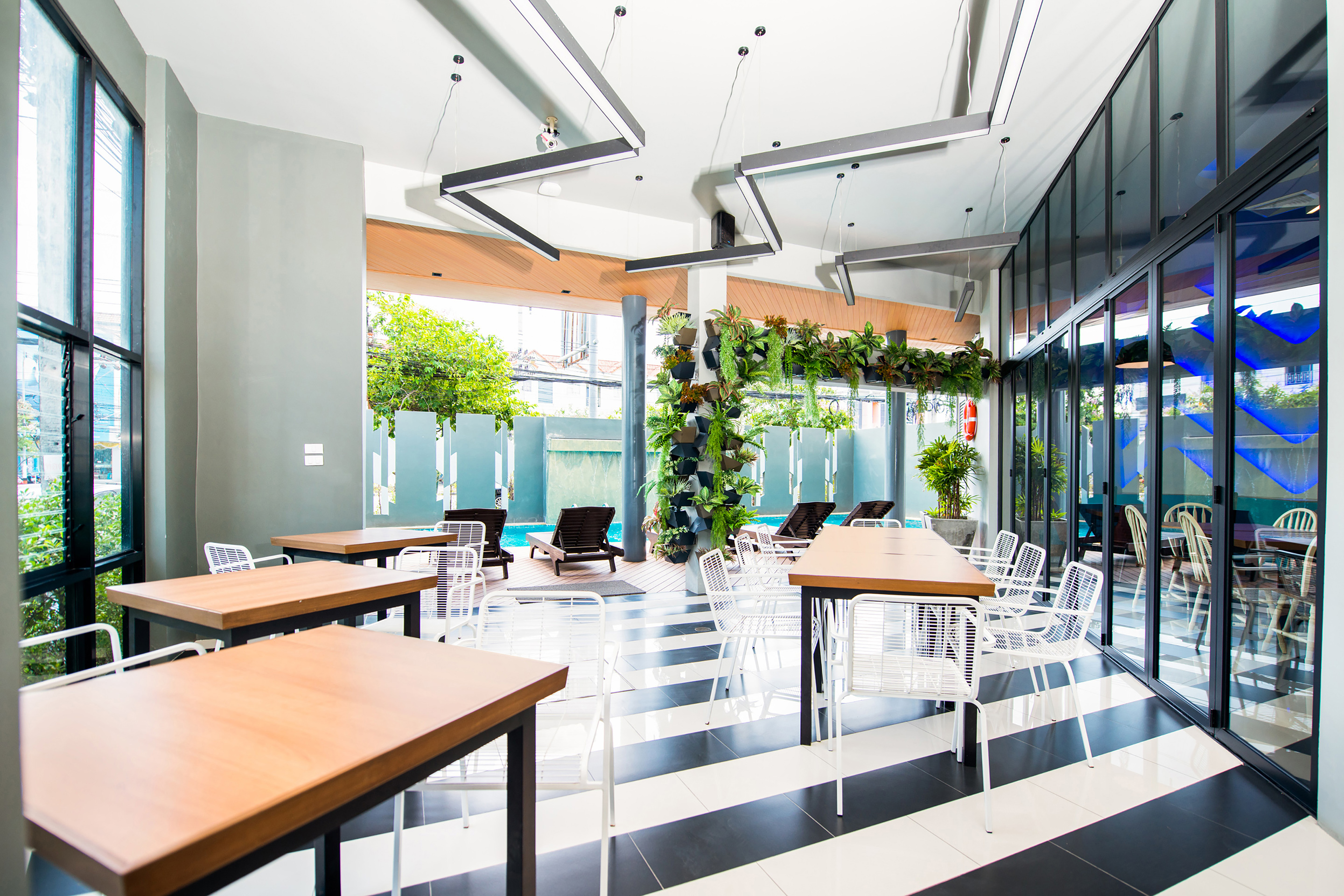 OYO 241 Ratana Hotel Sakdidet 17/25