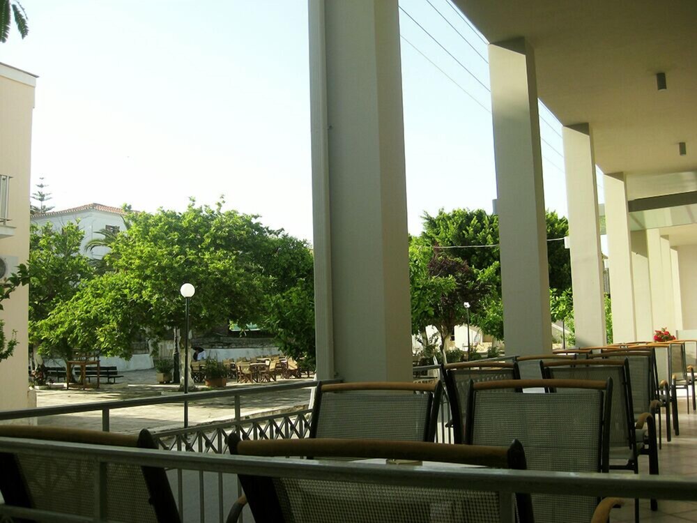 Achilles Hotel 43/51