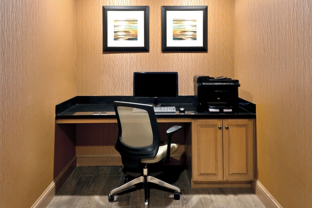 Holiday Inn Express And Suites Fraser Winter Park Area Formerly the Pinnacle Lodge 61/73
