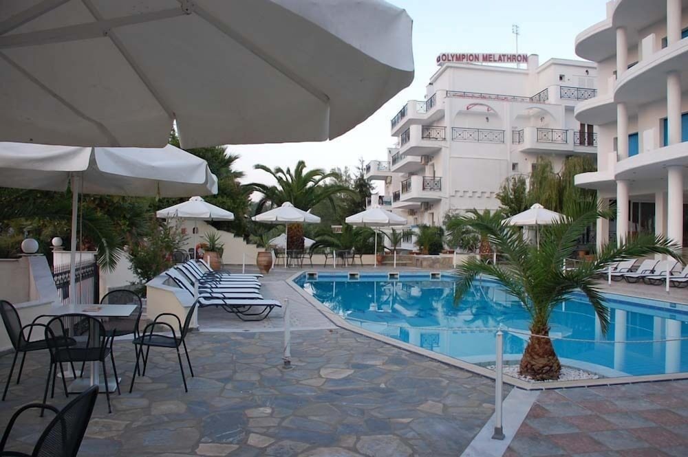 Olympion Melathron Hotel 70/76