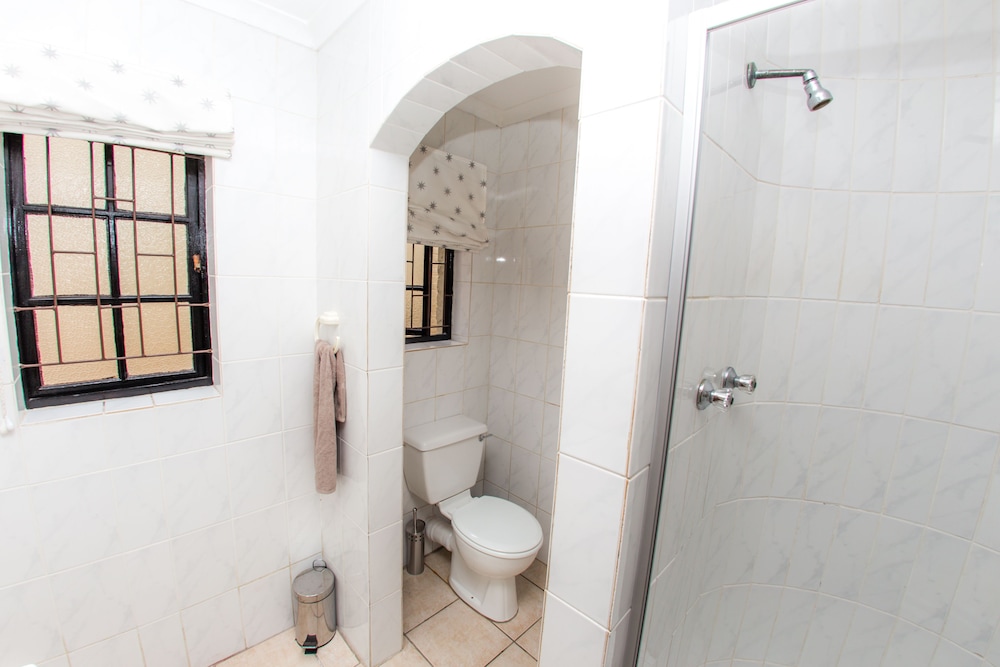 Winelands Villa Guesthouse 31/31