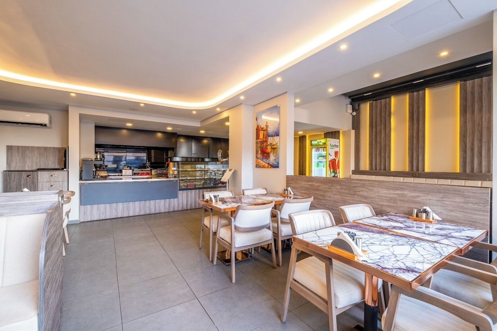 216 Bosphorus Suite 31/50