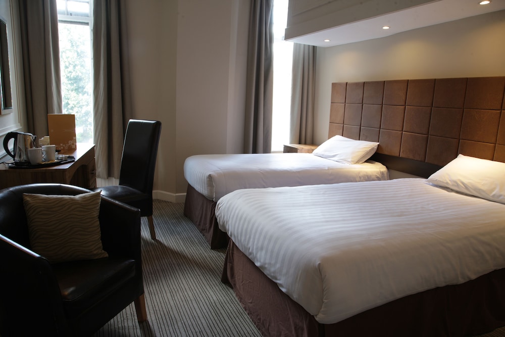 The Angel Hotel Cardiff 32/60