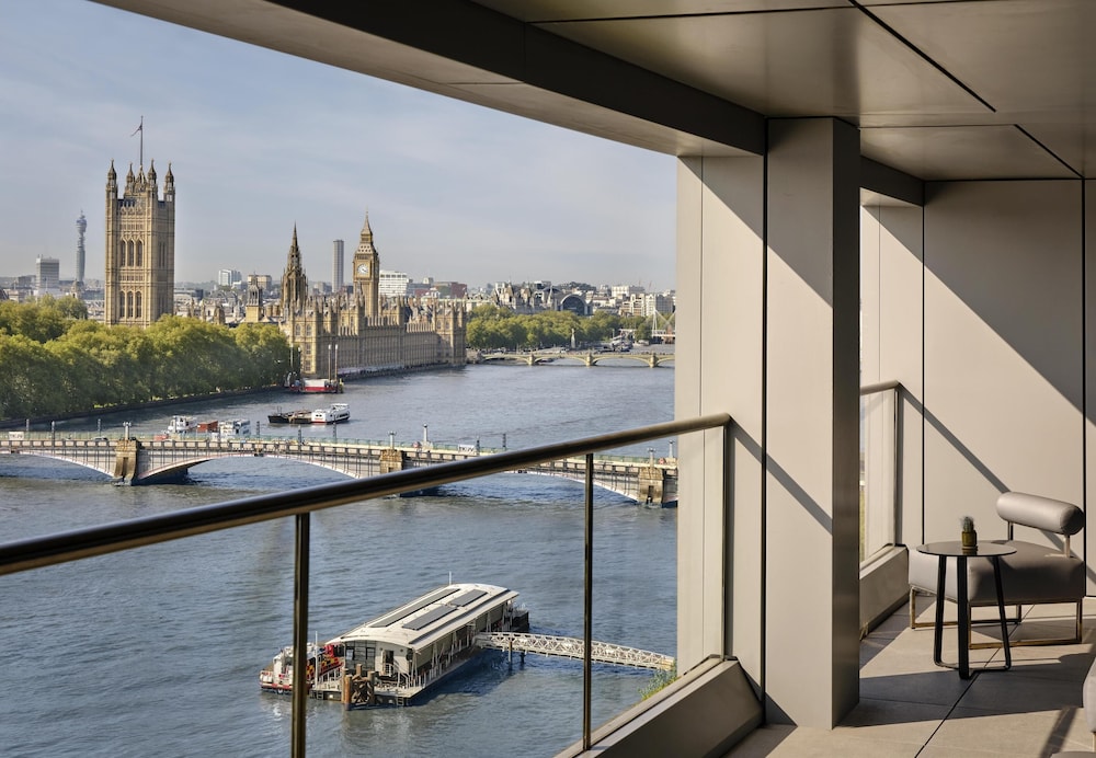 Park Plaza London Riverbank 35/75
