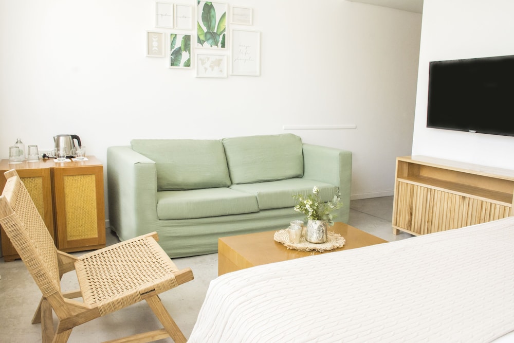 Mine Hotel Boutique 48/69