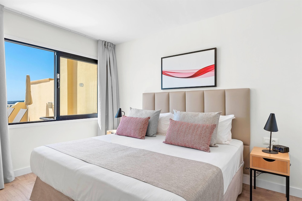 Ramada Residences by Wyndham Tenerife Costa Adeje 15/50