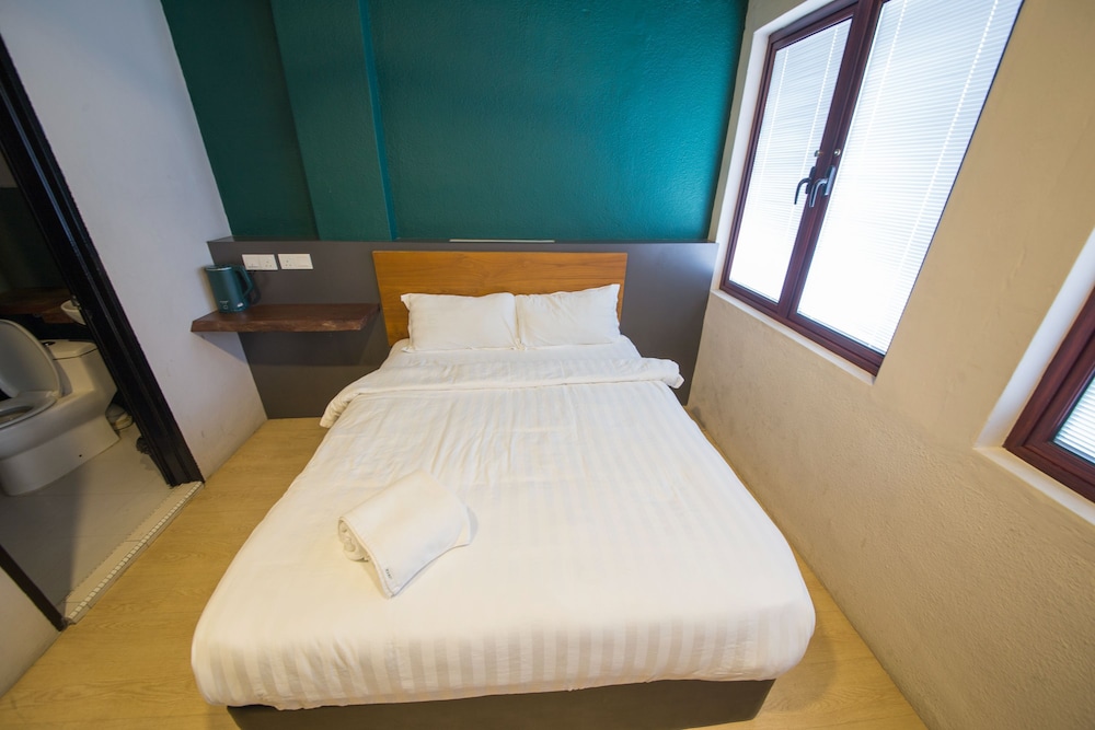 Room V @ Jalan Sultanah 14/36