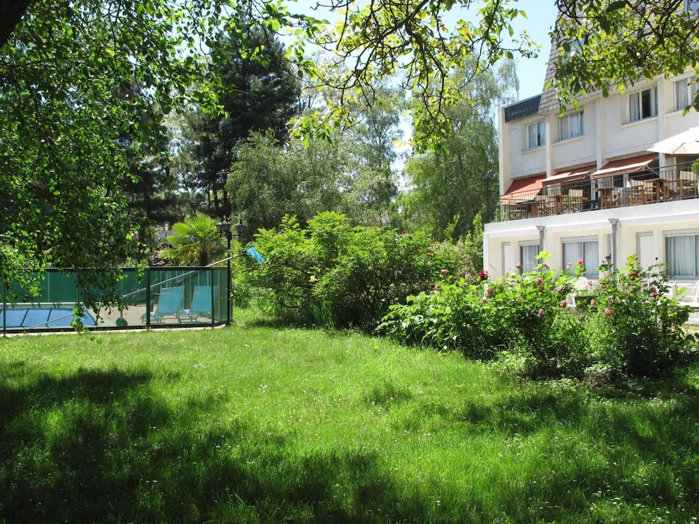 LOGIS HÔTEL LA LONGUE VUE 38/45