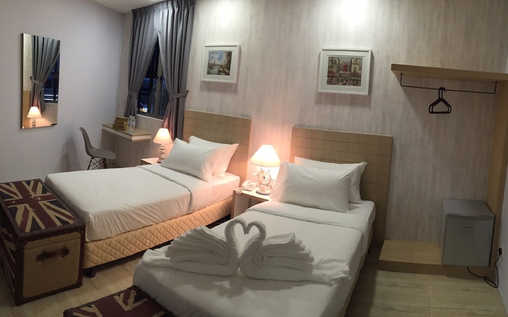 Lighthouse Hotel Shortstay Atdamansara Uptown 34/47