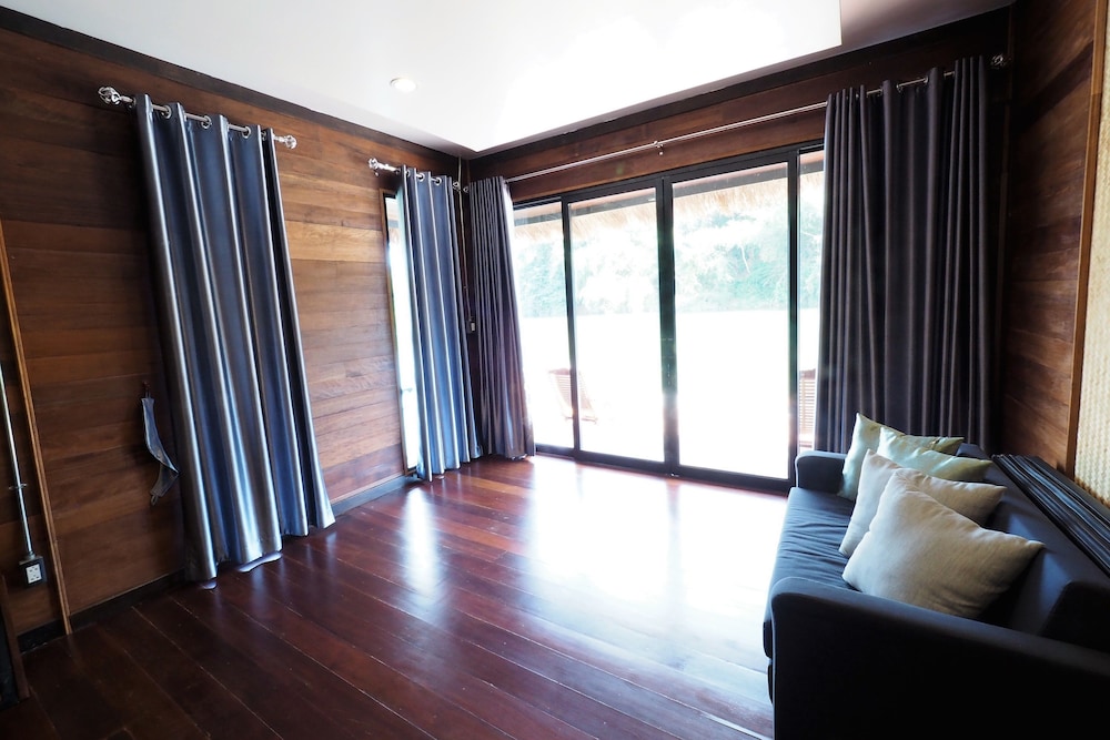 The River Life Resort 17/67