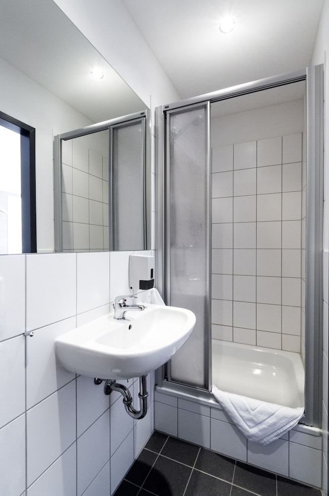 DREAM INN REGENSBURG 42/43