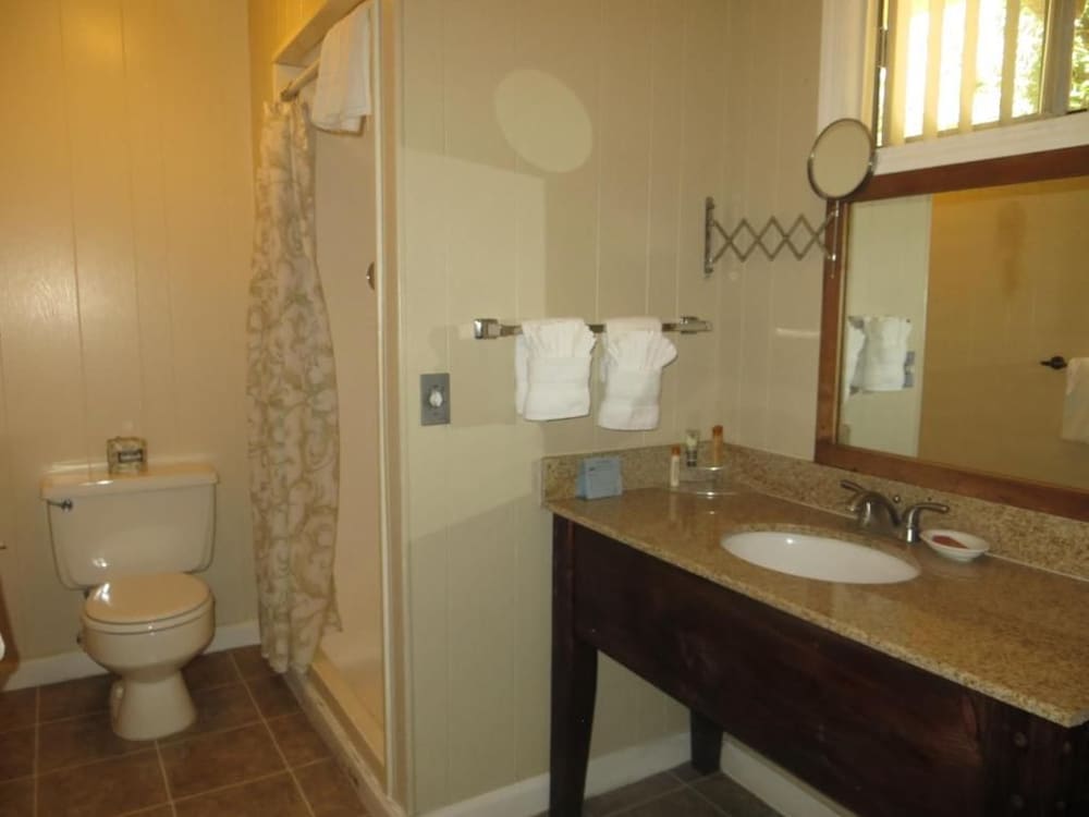 Big Sur Lodge 65/67