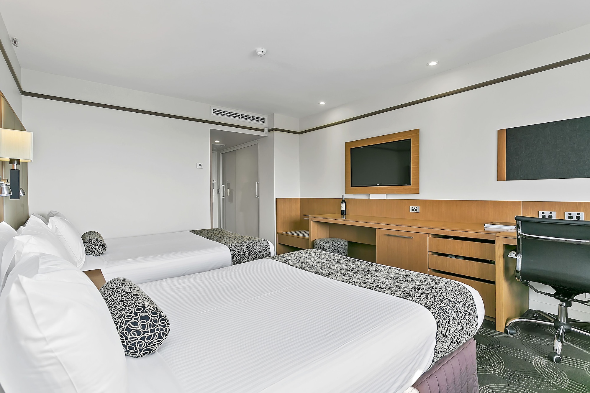 غرفة سوبيريور بسريرين مزدوجين، Stamford Plaza Adelaide 3/8
