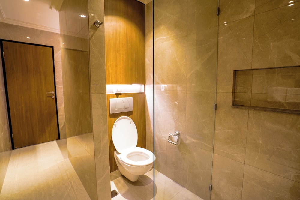 Deka Hotel Surabaya HR Muhammad 50/50