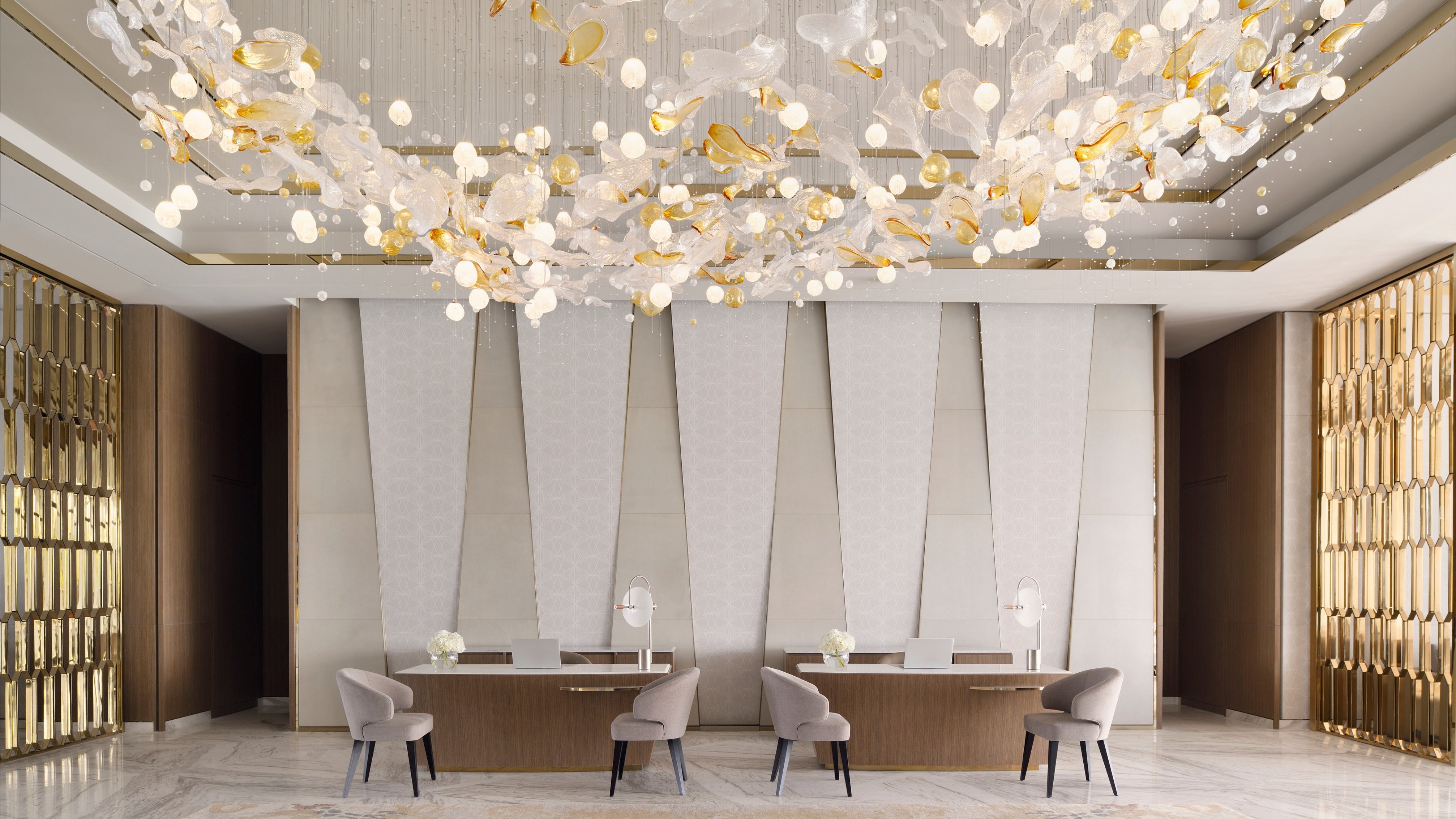 INTERCONTINENTAL ABU DHABI RESIDENCE 9/65