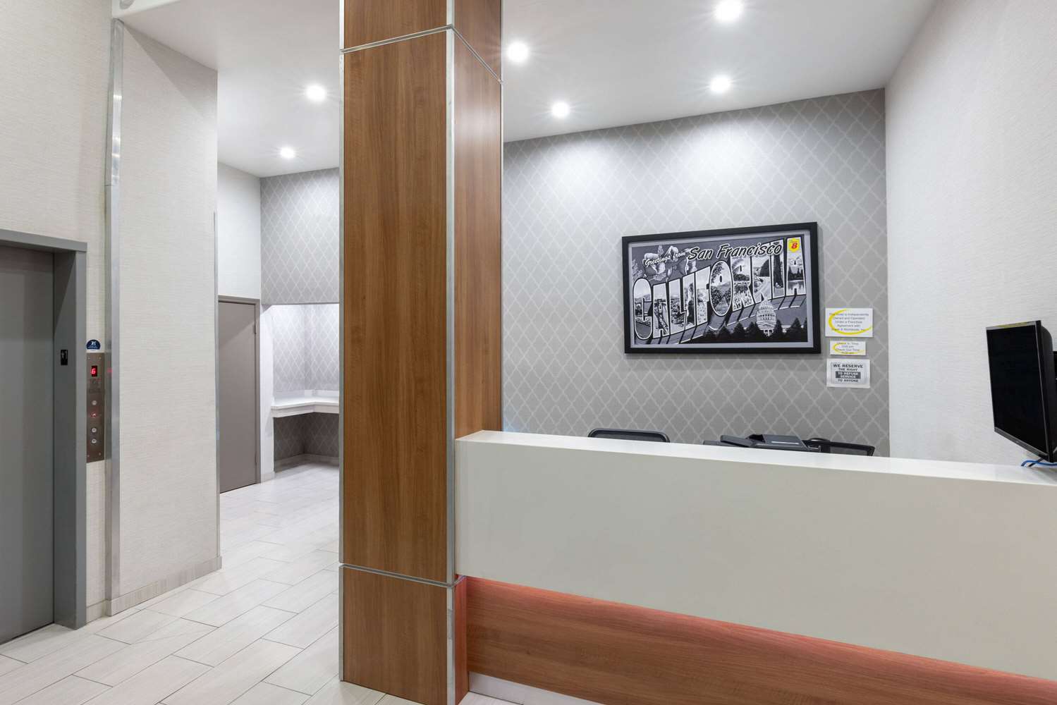 Super 8 By Wyndham San Francisco/Union Square Area 2/17