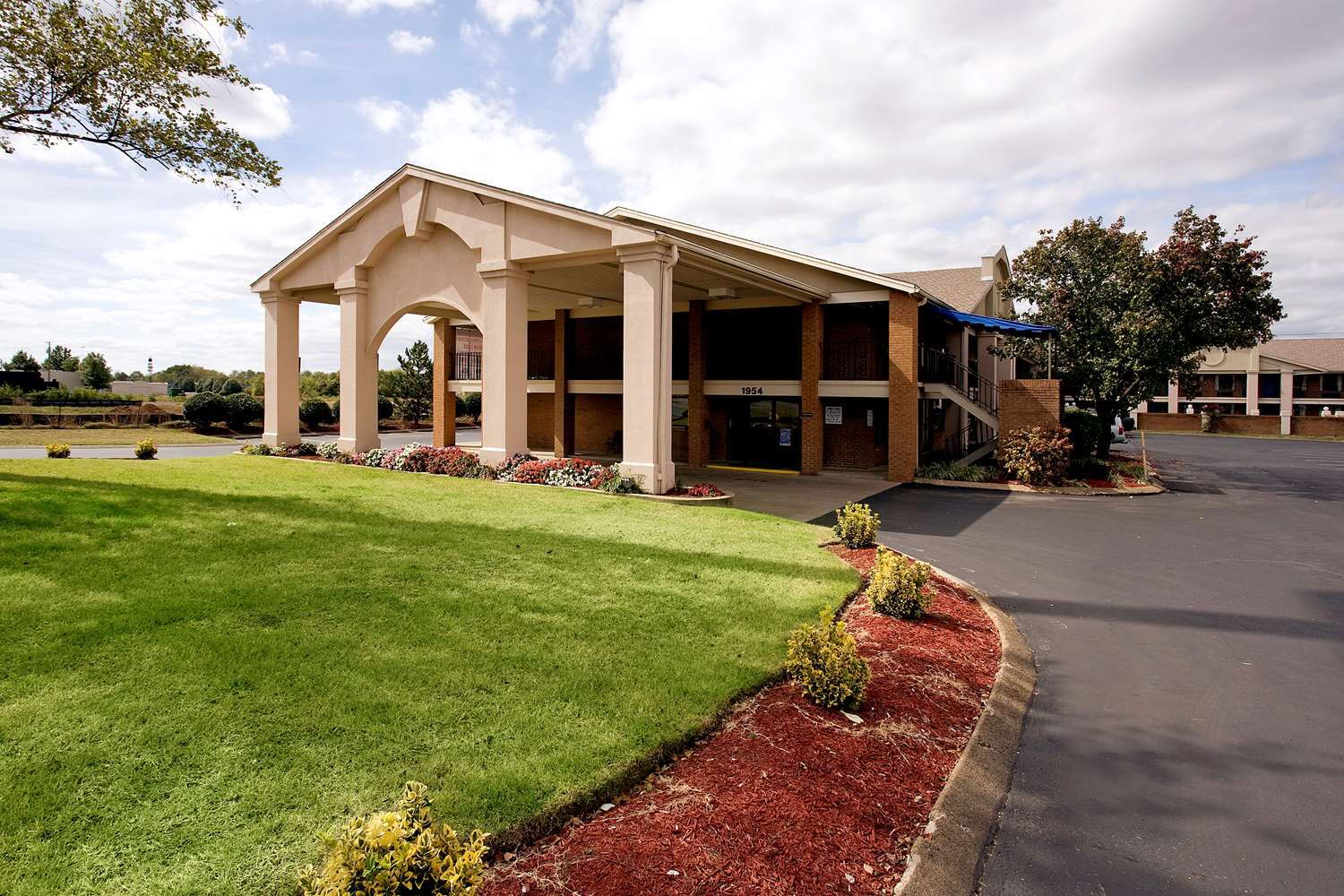 Americas Best Value Inn & Suites Murfreesboro 21/21