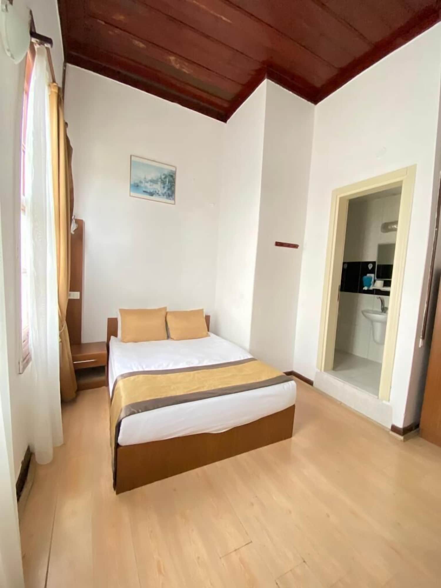 STANDARD, DOUBLE BED