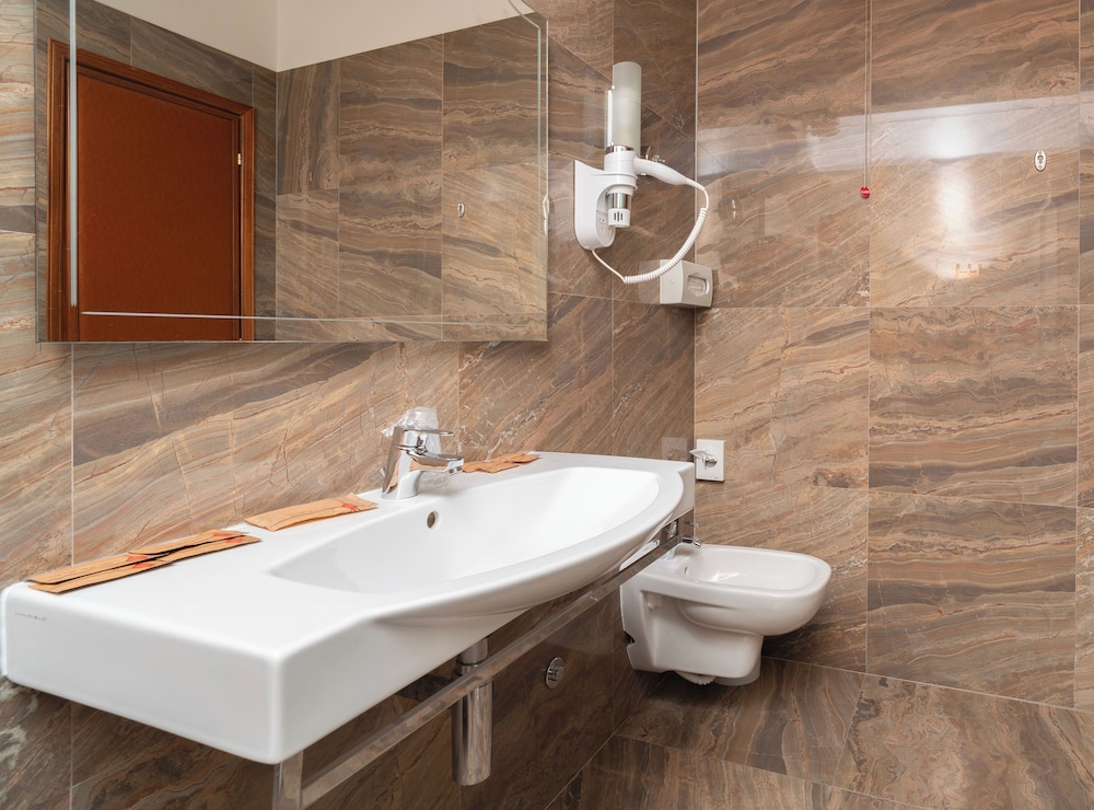 Hotel Tirreno 43/43