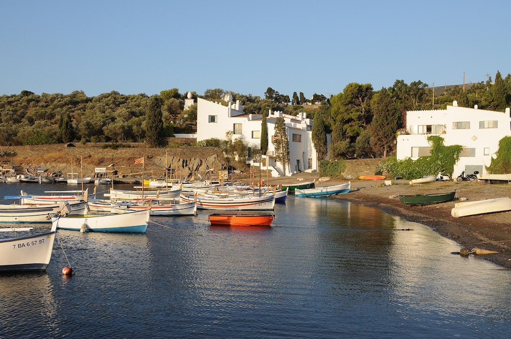 Bakour Costa Brava 34/48