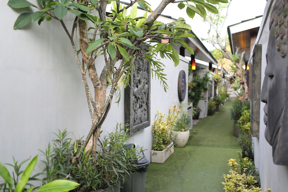 The Reward Villas Kerobokan 45/50