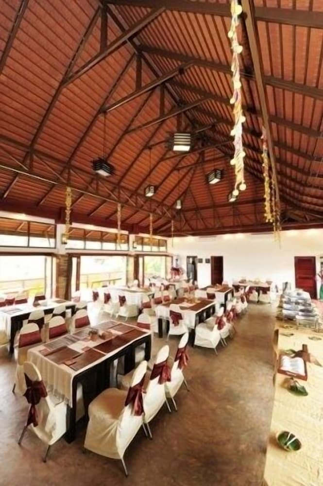PhuNaCome Resort 37/49